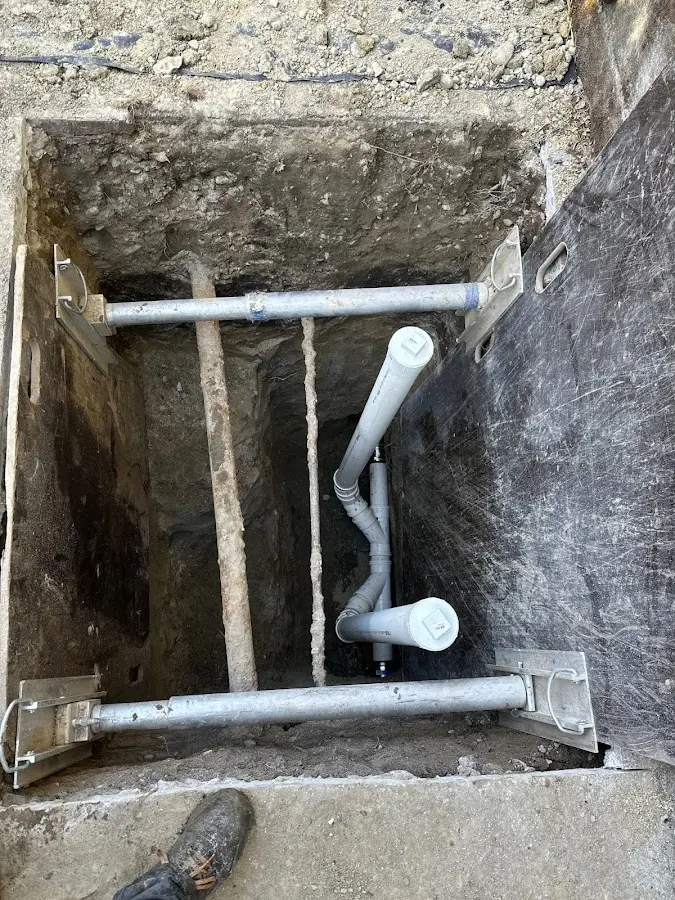 Experienced plumber completing Gas Line Repair work in Federal Way
